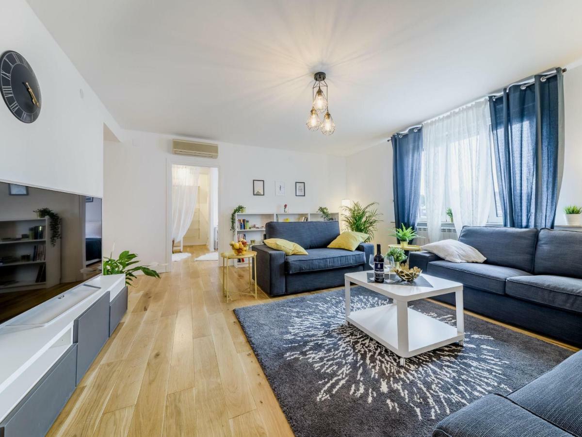 Superior Central Stay 자그레브 외부 사진